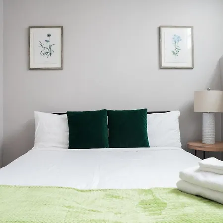 Perfect Traveling Nurse Housing In Theatre District Apartamento
